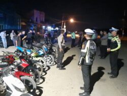 Puluhan Kendaraan Terjaring Razia, Saat Personel Gabungan Polres Pringsewu Razia Malam