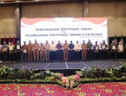 Sekdaprov Fahrizal Darminto Ikuti Penyerahan Sertifikat Hak Atas Tanah dan Launching Sertifikat Elektronik oleh Presiden Joko Widodo