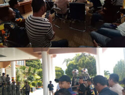 Carut Marut Pembayaran Advertorial, Ratusan Wartawan dan LSM Gelar Demo Aksi Damai