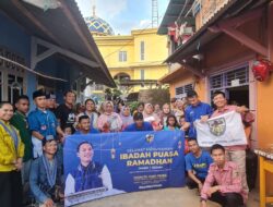 Sambut Paskah, GMKI Kolaborasi dengan KNPI Berbagi di Kecamatan Bumi Waras