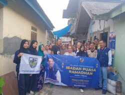 Himpunan Pemuda Hindu Bersama KNPI Lampung Berbagi Sembako di Kecamatan Panjang