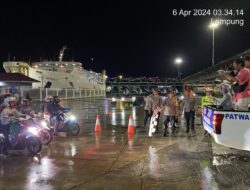 Polda Lampung Bersama Polres/ta Jajaran Memulai Pengawalan Bagi Pemudik Motor