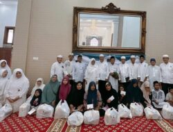 IPHI Lampung Bagikan Paket Sembako dan Santuni Anak Yatim