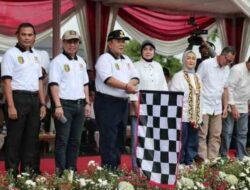 HUT ke-60 Lampung Arinal Lepas Kirab Marching Band dan Karnaval