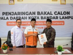 Eva Dwiana dan Putri Rumanti mendaftar dalam penjaringan calon wali kota PKS Bandar Lampung