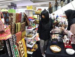 PLN Dukung Pengembangan UMKM Lewat Rumah BUMN Bandar Lampung di Festival Parekraf Lampung