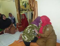 Walikota Eva Dwiana Mendatangi Rumah Balita Yang Terbawa Arus