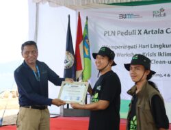 Peringati Hari Lingkungan Hidup, PLN Ajak Mahasiswa Gelar Aksi Bersih Pantai di Lampung
