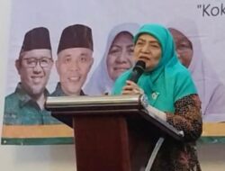 Wanita PUI Tolak Penyediaan Alat Kontrasepsi Bagi Anak Usia Sekolah