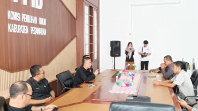 Sejumlah Ormas Dan LSM Di Kabupaten Pesawaran Mendatangi KPU Pesawaran