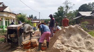 Pemdes Mekar Sari Sudah Lakukan Pembangunan Jalan Rabat Beton