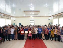 Pj Gubernur Samsudin Beri Movitasi Calon Sarjana FKIP Unila
