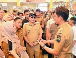Hari Pertama Kerja Usai Retret, Bupati Radityo Egi Pratama Langsung Inspeksi ke Pasar Natar