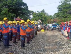 Amankan Pasokan Listrik Ramadhan 1446 H, PLN UP3 Metro Gelar Apel Kesiapsiagaan Alat dan Personil