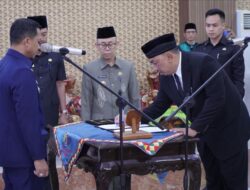 Bupati Pringsewu Lantik Andi Purwanto sebagai Penjabat Sekretaris Daerah