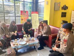 Danrem 043/Gatam Kunjungi Rumah Sakit Bayangkara, Temui Keluarga Korban Kasus Penembakan