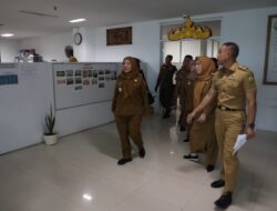 Walikota Eva Dwiana Sidak OPD di Hari Pertama Kerja Usai Libur Ramadhan