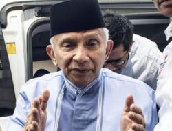 Amin Rais Dukung Petisi Presidium Konstitusi Kembali Ke UUD 1945.