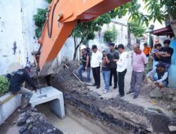Wali Kota Eva Dwiana Pasang Box Culvert Sepanjang 300 Meter di Panjang