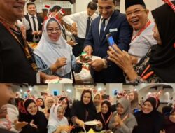 Di Balik Ibadah Umroh, Bupati Elfianah Terima Kejutan HUT RI ke-80 dari Hotel Anjum
