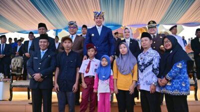 Aksi Heroik Raihan, Bocah SD Penyelamat Merah Putih Dapat Hadiah Istimewa dari Bupati Egi: Beasiswa hingga Tabungan Pendidikan!