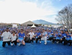 Menteri Zulkifli Hasan dan Gubernur Lampung Lepas Ribuan Pelari di Krakatau Beach Run