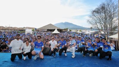 Menteri Zulkifli Hasan dan Gubernur Lampung Lepas Ribuan Pelari di Krakatau Beach Run