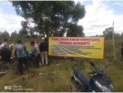 Ratusan Warga Bakung Gelar Aksi Damai di Lahan PT S