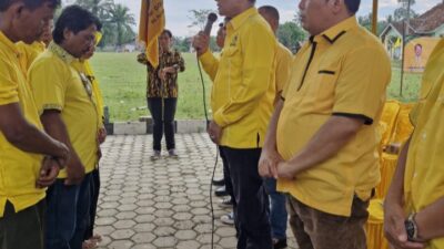 Dr Darlian Pone Lantik Ketua PK Terpilih Hasil Muscam Partai Golkar Negeri Agung