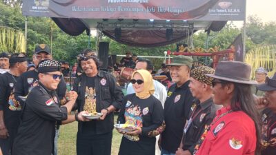 Bersama Ketua DPRD Lamsel dan Anggota DPR RI, Mulyono Hadiri HUT ke-19 TCM Lampung